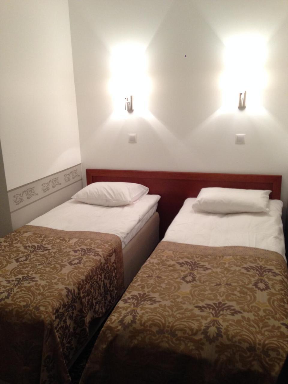 Hotelli Three Crowns Residents